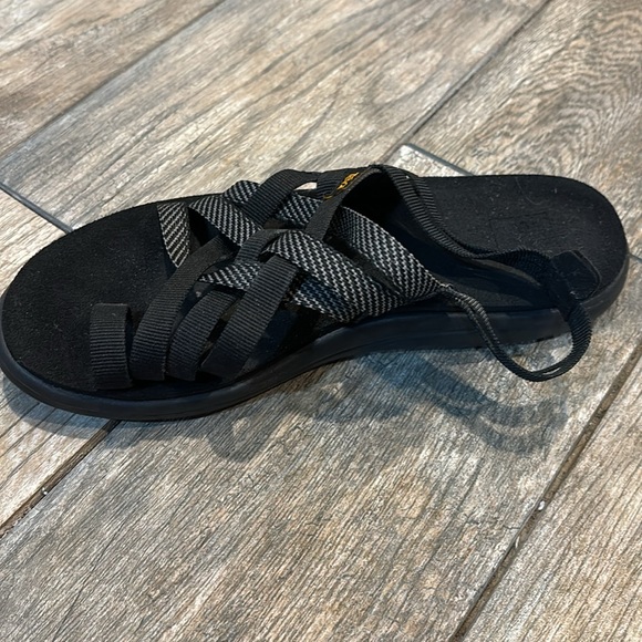 Teva Voya Women’s sandals size 9 - Picture 12 of 14